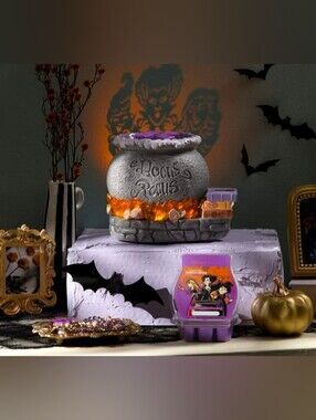 Disney Hocus Pocus Wax Warmer & Wax Bar • Retired
